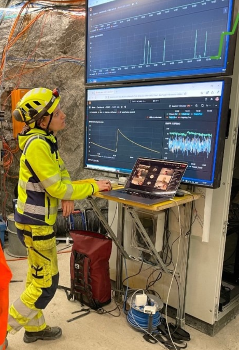 Successful injection experiment at the new Earthquake Physics Testbed of the BedrettoLab 